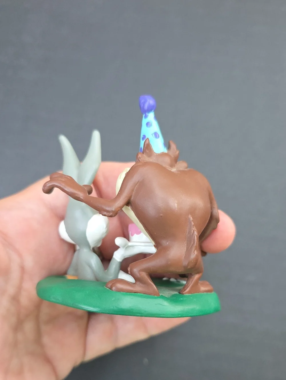 Vintage 1995 Warner Bros. Looney Tunes Bugs Bunny and Taz Cake Topper
